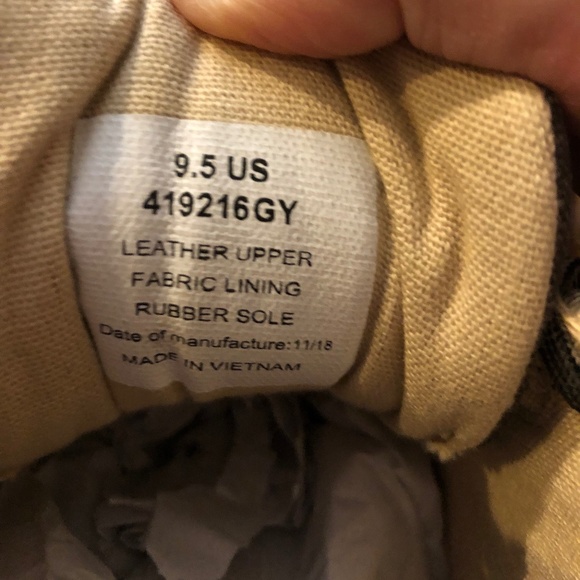 SOLD 💕 KODIAK Men's Mid-cut Leather Sneaker: size 9.5. BRAND NEW WITH TAGS! - Picture 3 of 10